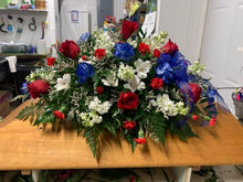 Load image into Gallery viewer, Casket Spray